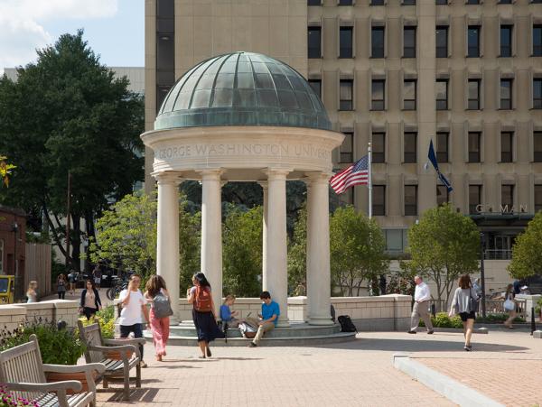 International students working in nanotechnology lab